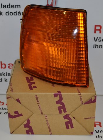 Pravý oranžový blikač - blinkr VW PASSAT B3 88-93