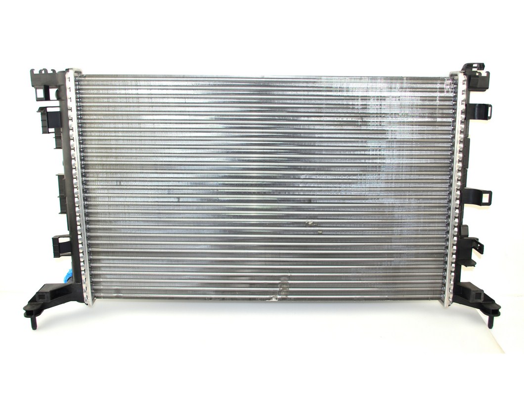 Chladič vody motoru RENAULT LAGUNA III 1.6 2.0 16V , 2.0 dCi 2007-2015