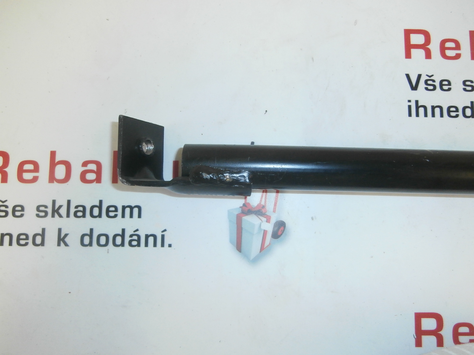 Výztuha pravých zadních dveří ŠKODA FELICIA