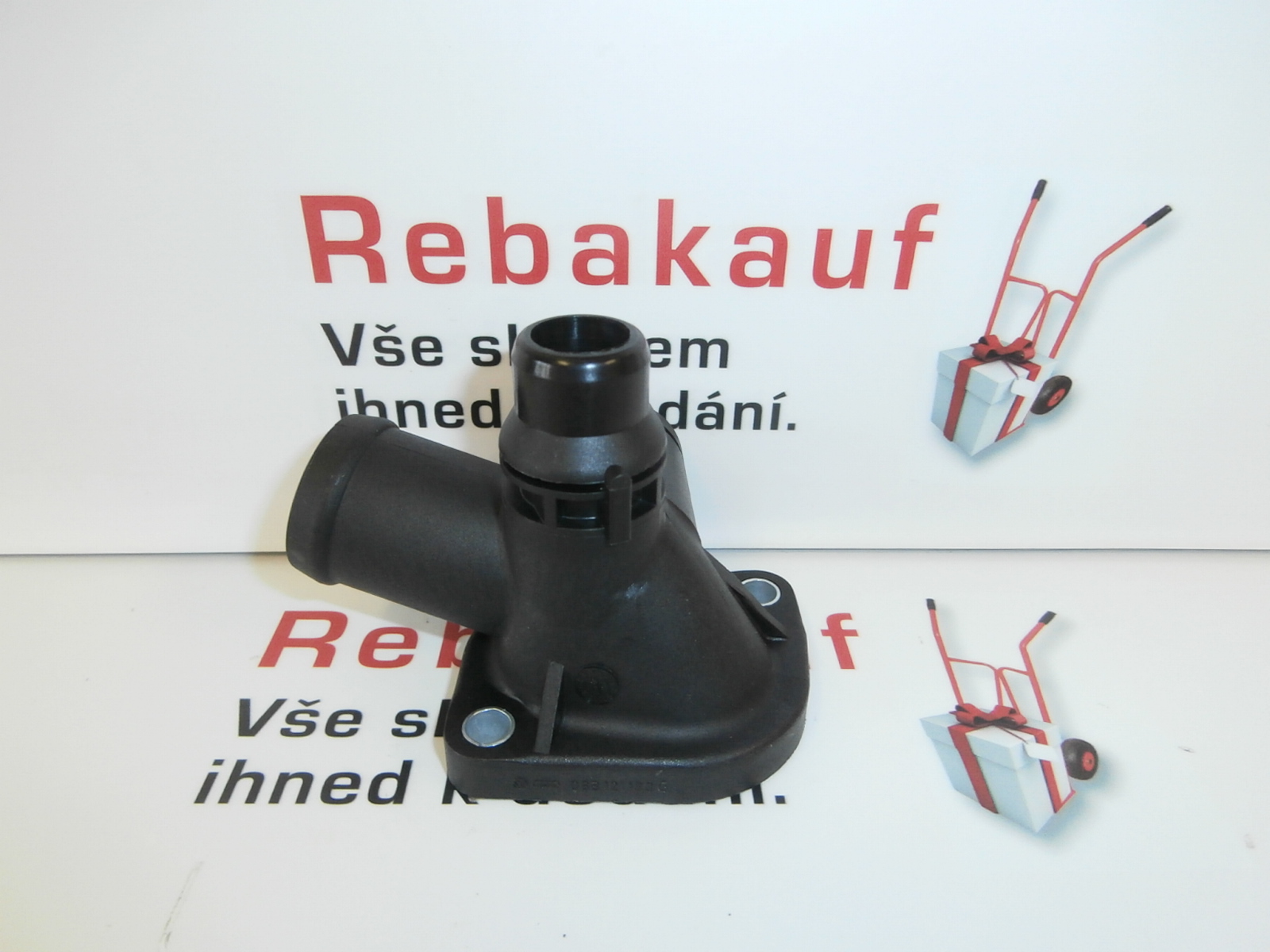 Příruba chladiva AUDI A4 SEAT EXEO ŠKODA SUPERB VW PASSAT