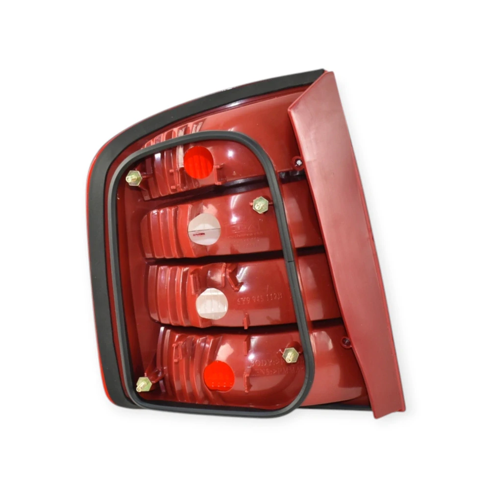 Pravé zadní světlo - světlomet ŠKODA FABIA I Sedan / Kombi 1999-2007