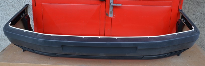 Přední nárazník pro lak RENAULT 25 R25 84-90