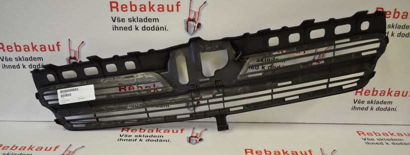 Přední mřížka - maska kapoty TOYOTA COROLLA 04-07