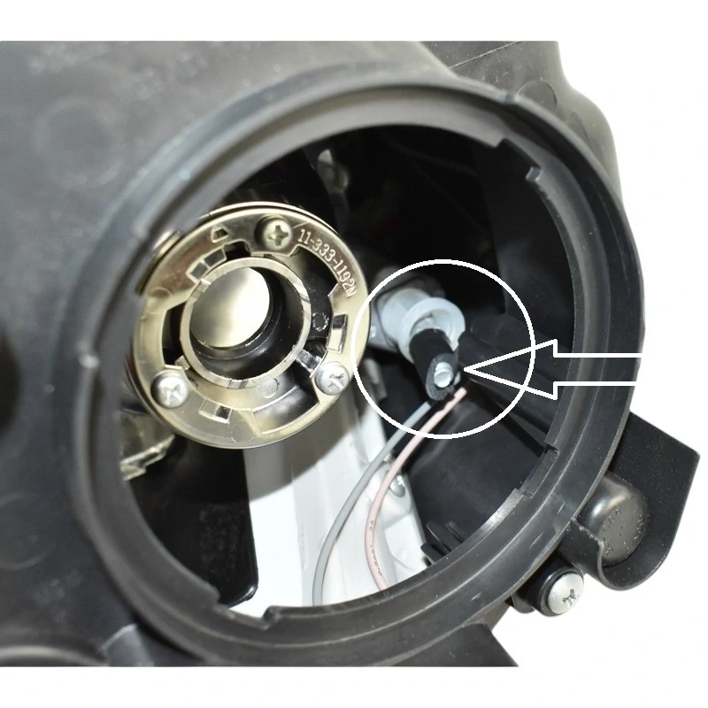 Pravé přední světlo HIR2 / LED - světlomet HYUNDAI ix35 2013-2015