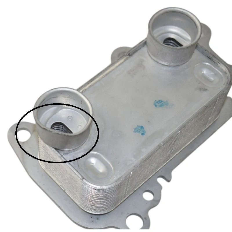 Chladič oleje BMW E81 E82 E87 E88 E90 E91 E92 E93 E60 E61 E84 E83