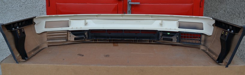 Přední nárazník pro lak RENAULT 25 R25 84-90