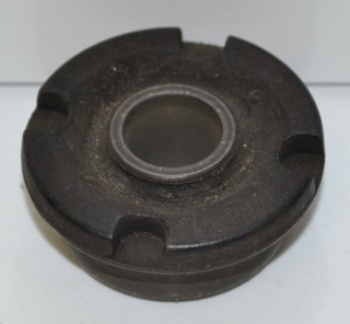 Uložení ramene nápravy AUDI 100 C1 , 100 C2