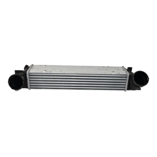 Intercooler - chladič turba BMW 3 E90 E91 E92 E93 - 325 d 330 d xd