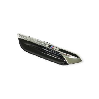 Pravý boční blinkr s emblémem BMW M6 F06 F12 F13 - ORIGINÁL